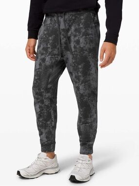 ALPHALETE Men’s Navy Camo Performance Joggers Size Large